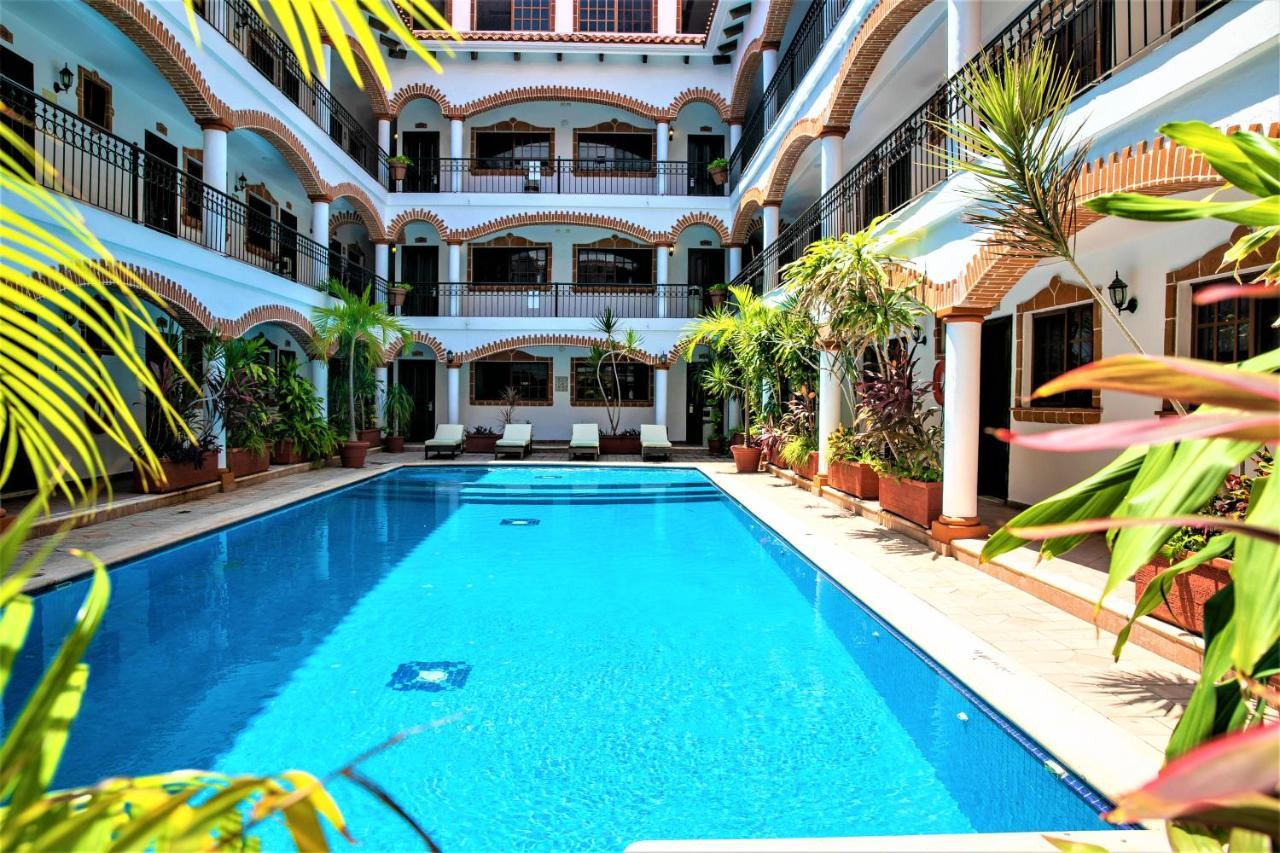 Hotel Colonial Playa Del Carmen Exteriör bild