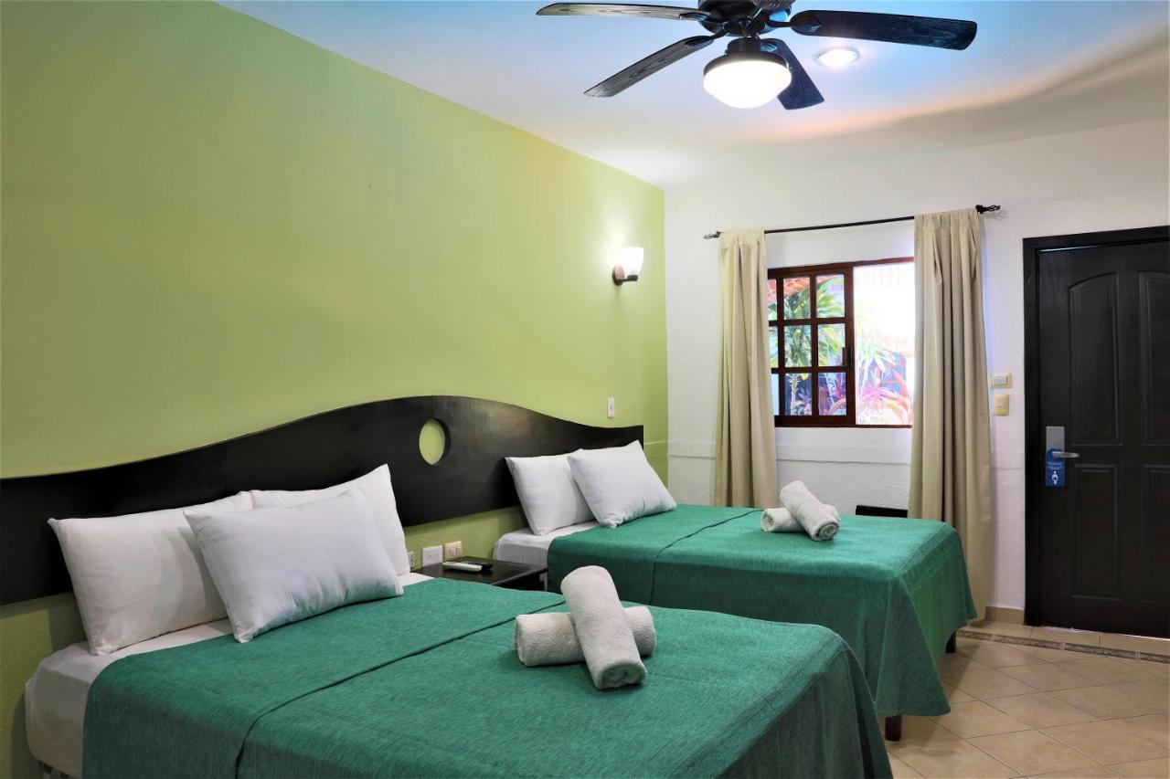 Hotel Colonial Playa Del Carmen Exteriör bild