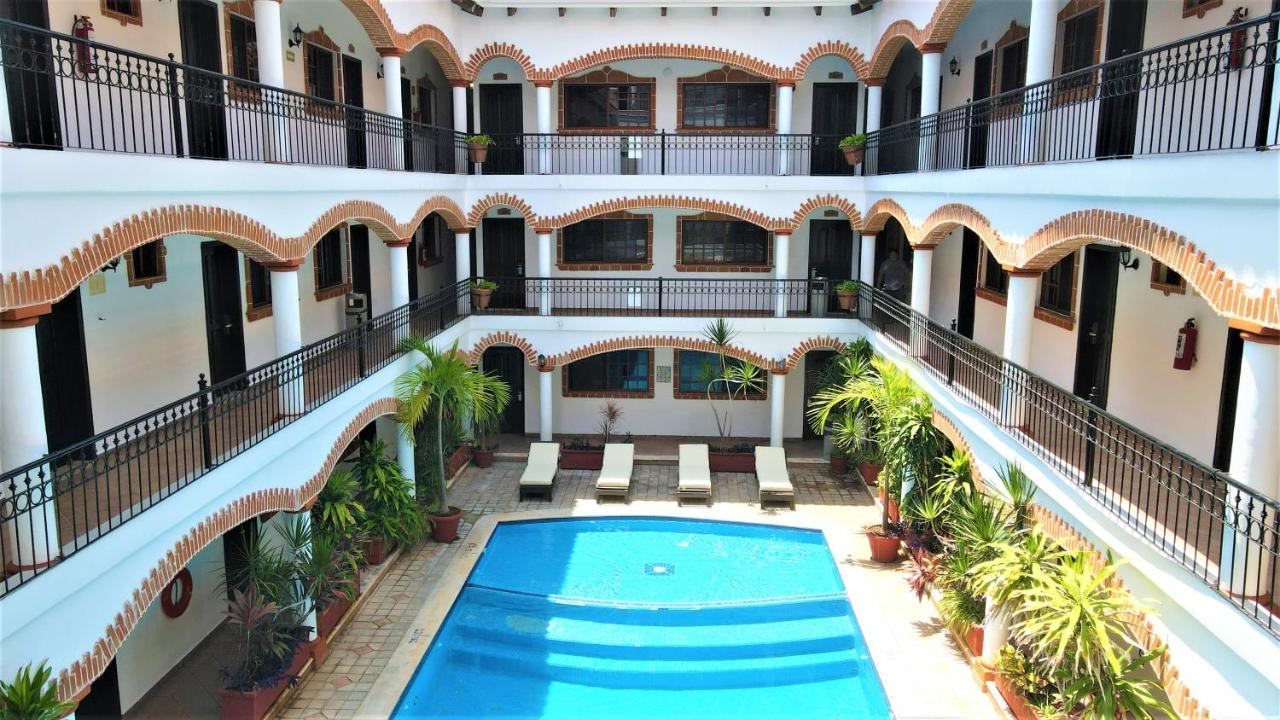 Hotel Colonial Playa Del Carmen Exteriör bild