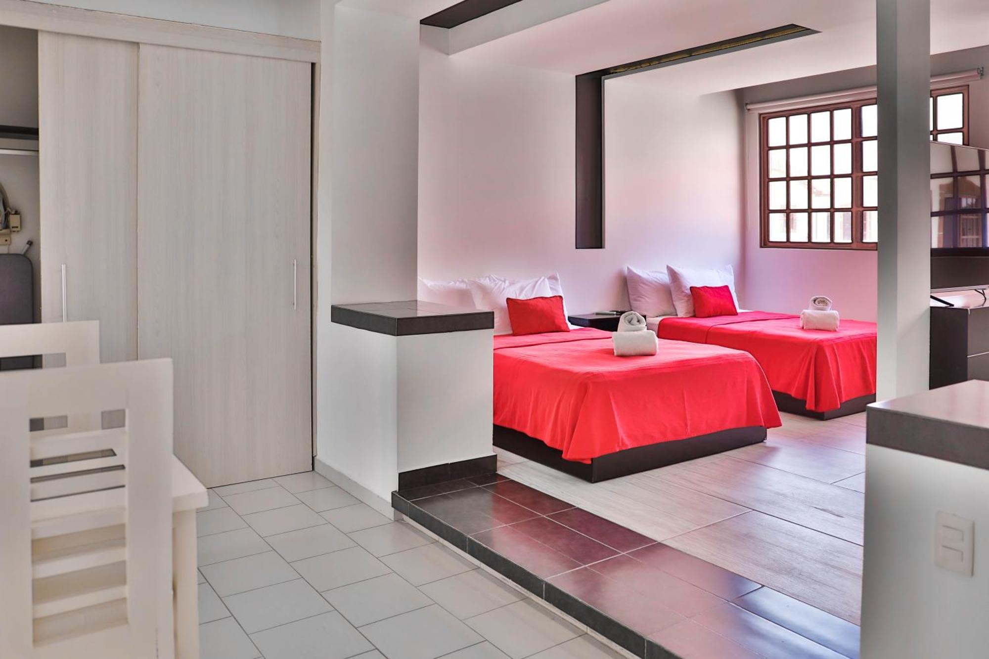 Hotel Colonial Playa Del Carmen Exteriör bild