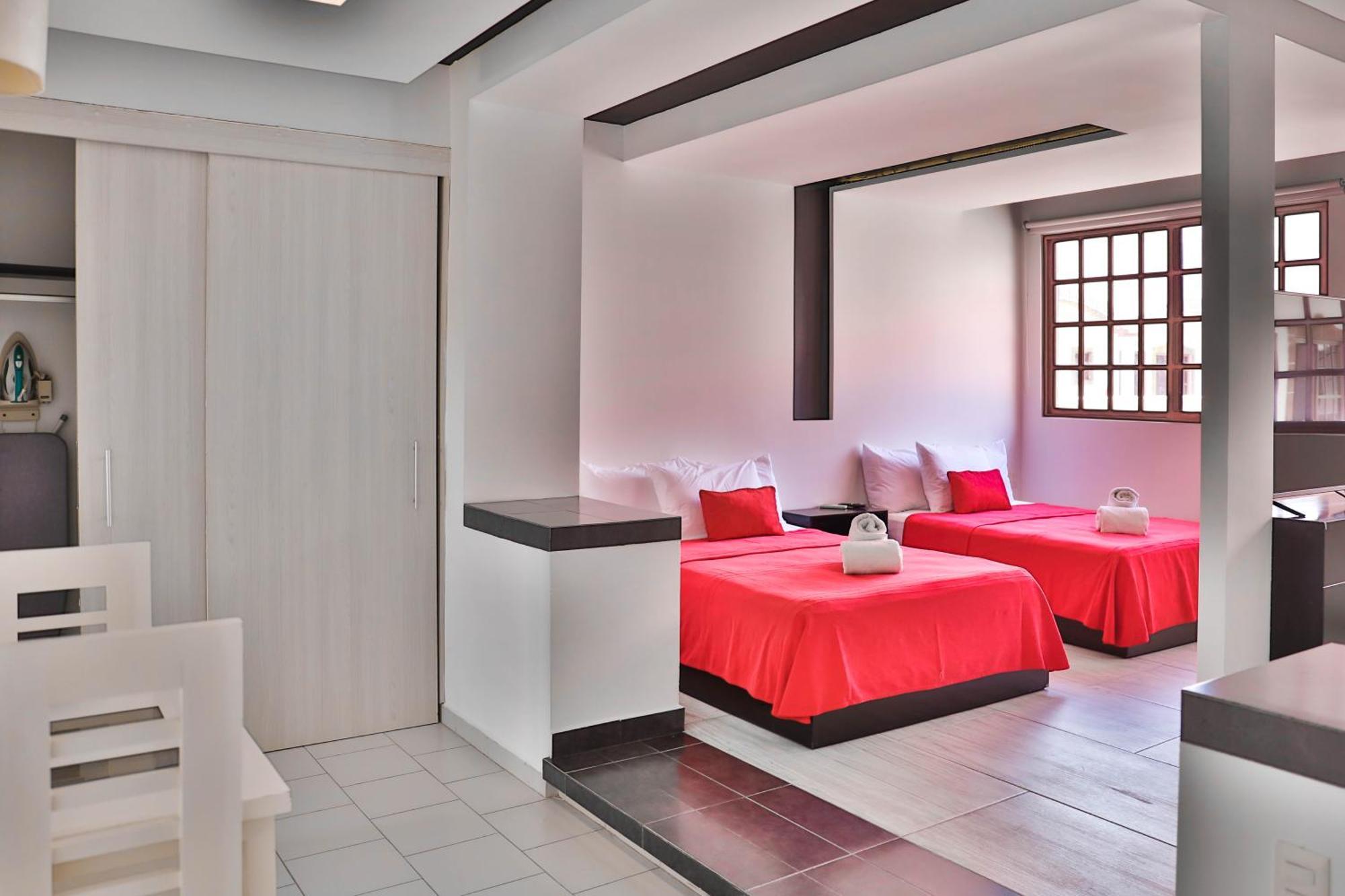 Hotel Colonial Playa Del Carmen Exteriör bild