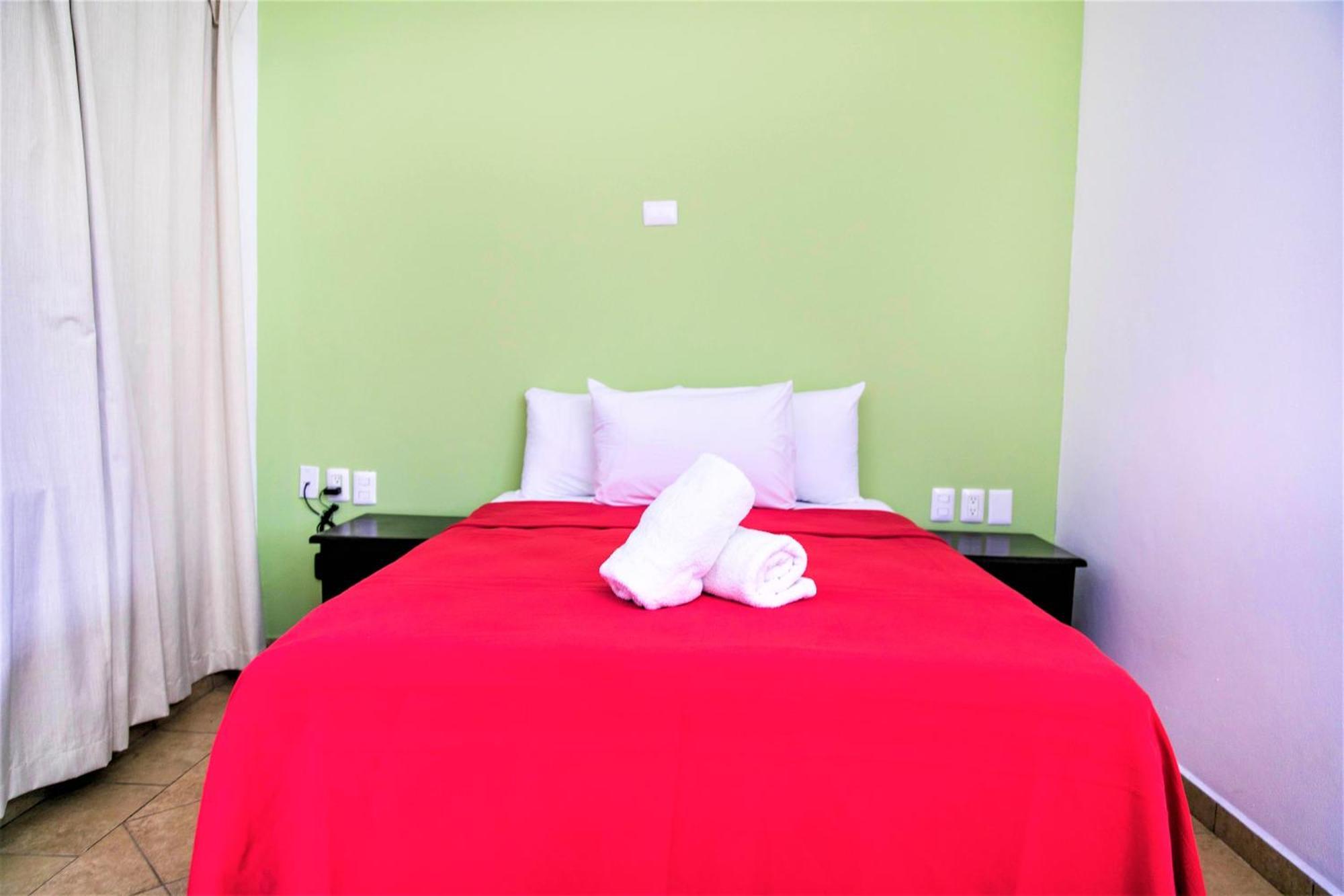 Hotel Colonial Playa Del Carmen Exteriör bild